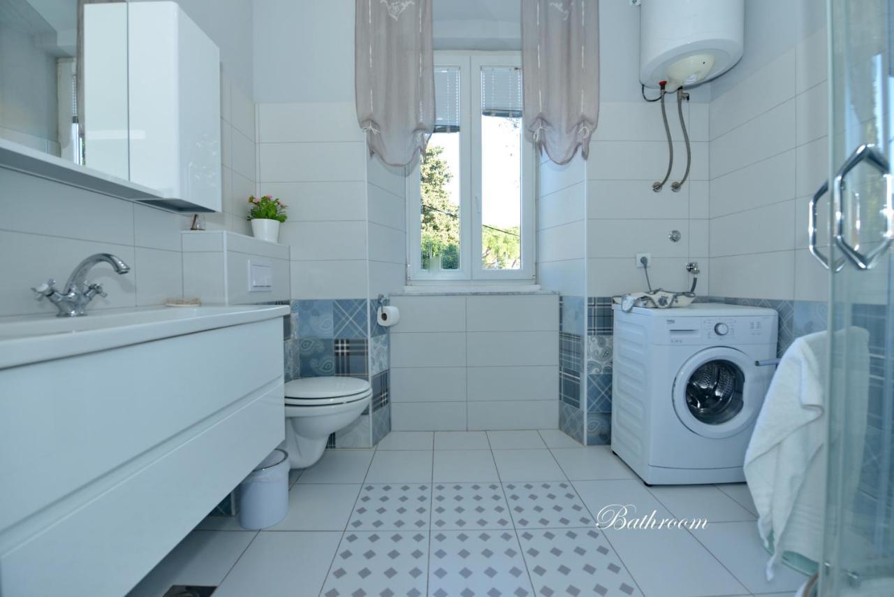 Appartement Nikki Kolovare