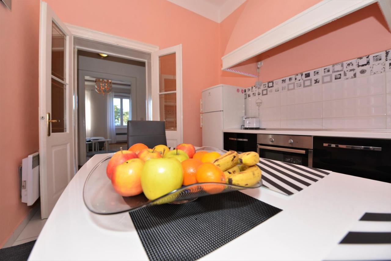 Appartement Nikki Kolovare